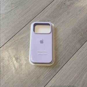 Apple iPhone 17 Pro Silicone Case - Lavender